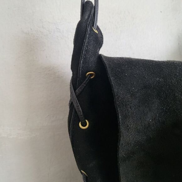 GUCCI Suede Heart Black Shoulder Bag Leather Stitch Side 10 x 9 Rare Unique - Picture 3 of 12